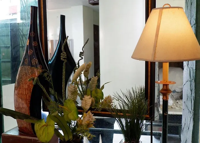 Verbena Capitol Hotel 3*