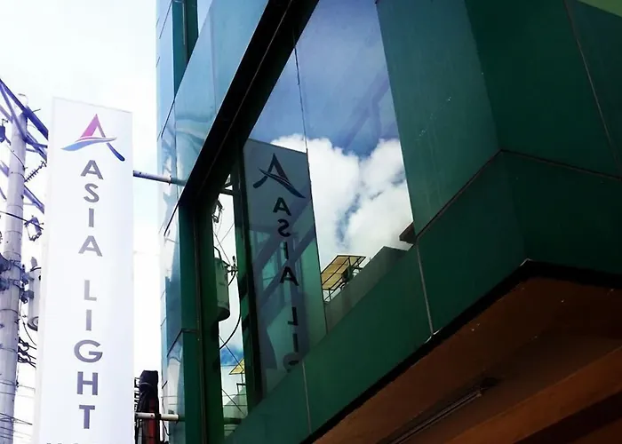 Verbena Capitol Hotel 3*